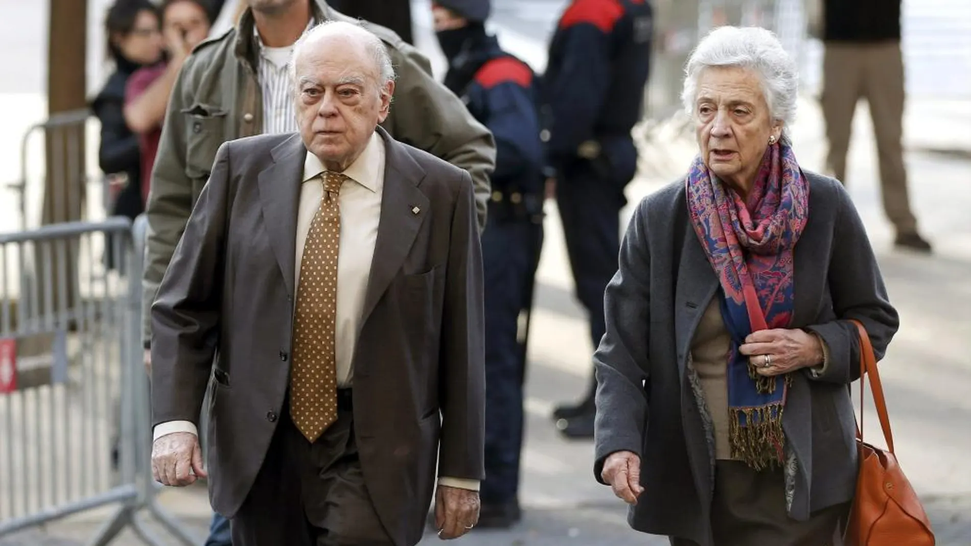 Jordi Pujol y su mujer, Marta Ferrusola