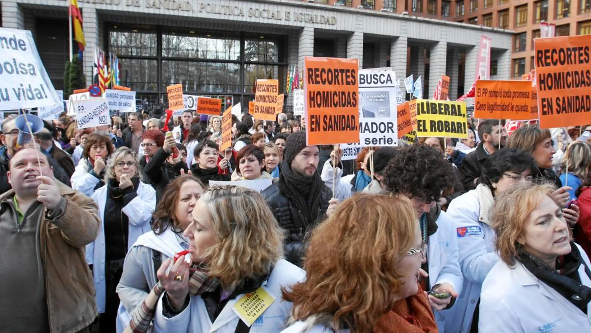 31.000 pacientes sin consulta médica por la huelga