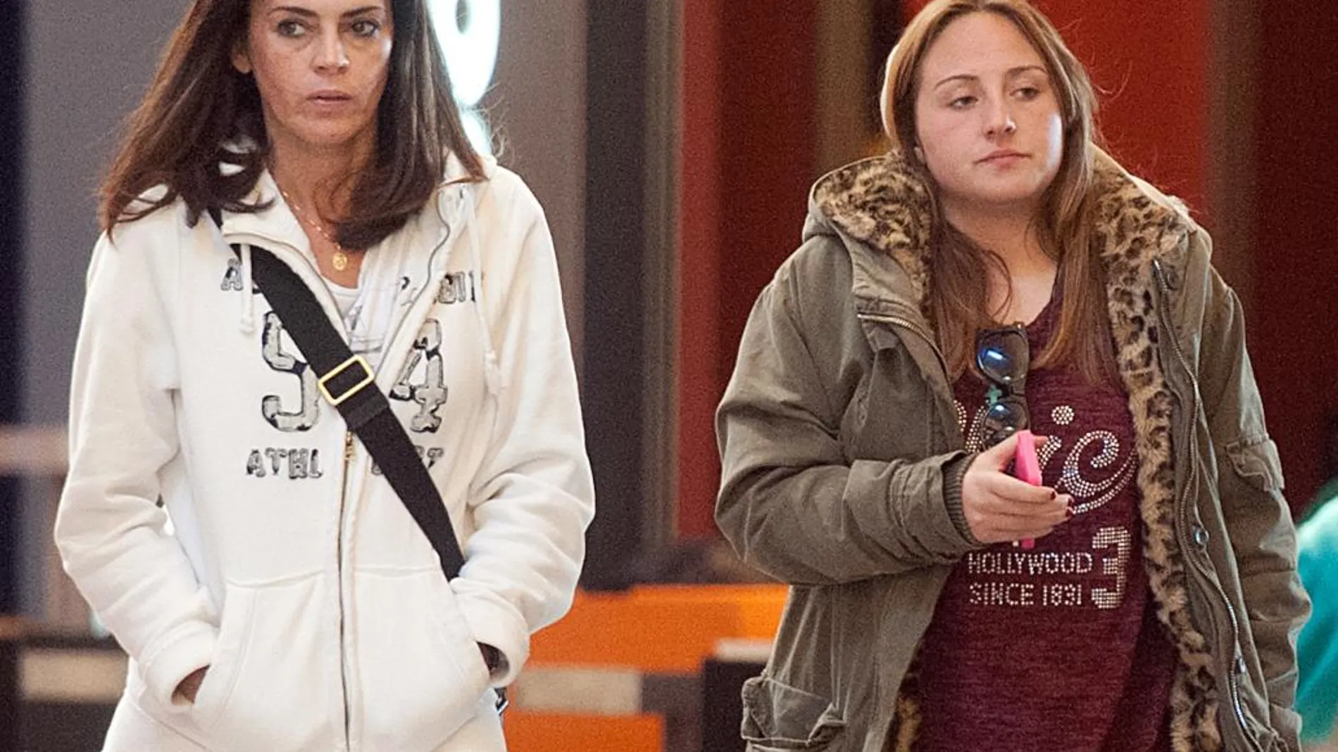 Olga y Rocío almorzaron en un centro comercial a la salida de la joven del instituto
