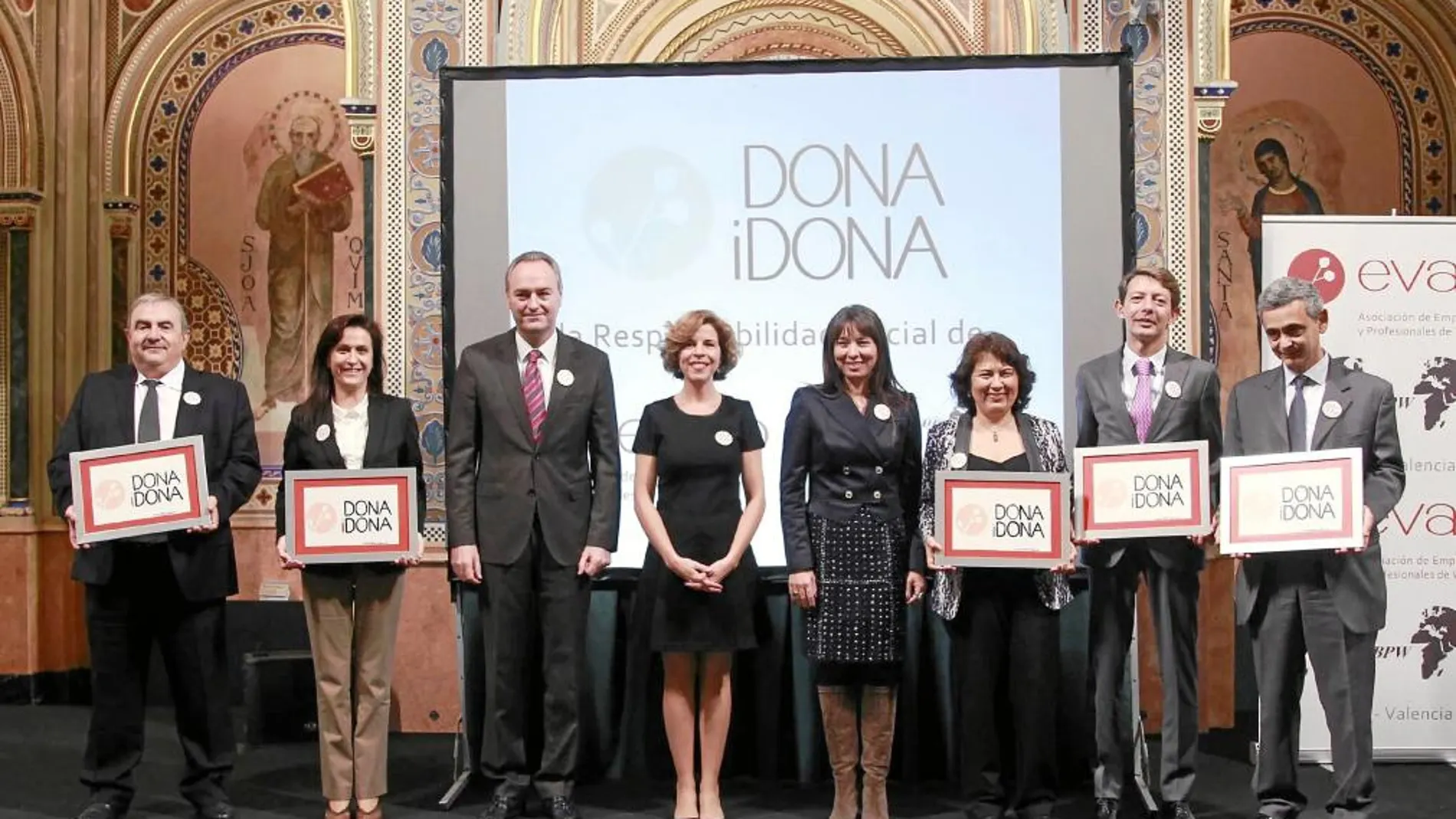 El president de la Generalitat, Alberto Fabra, en los premios «Dona i Dona»