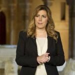 La presidenta de la Junta de Andalucía, Susana Díaz, en el Patio de los Leones de la Alhambra de Granada durante la grabación del discurso de Fin de Año