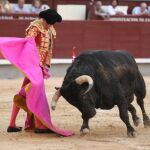 Juan Ortega torea a la verónica en Las Ventas