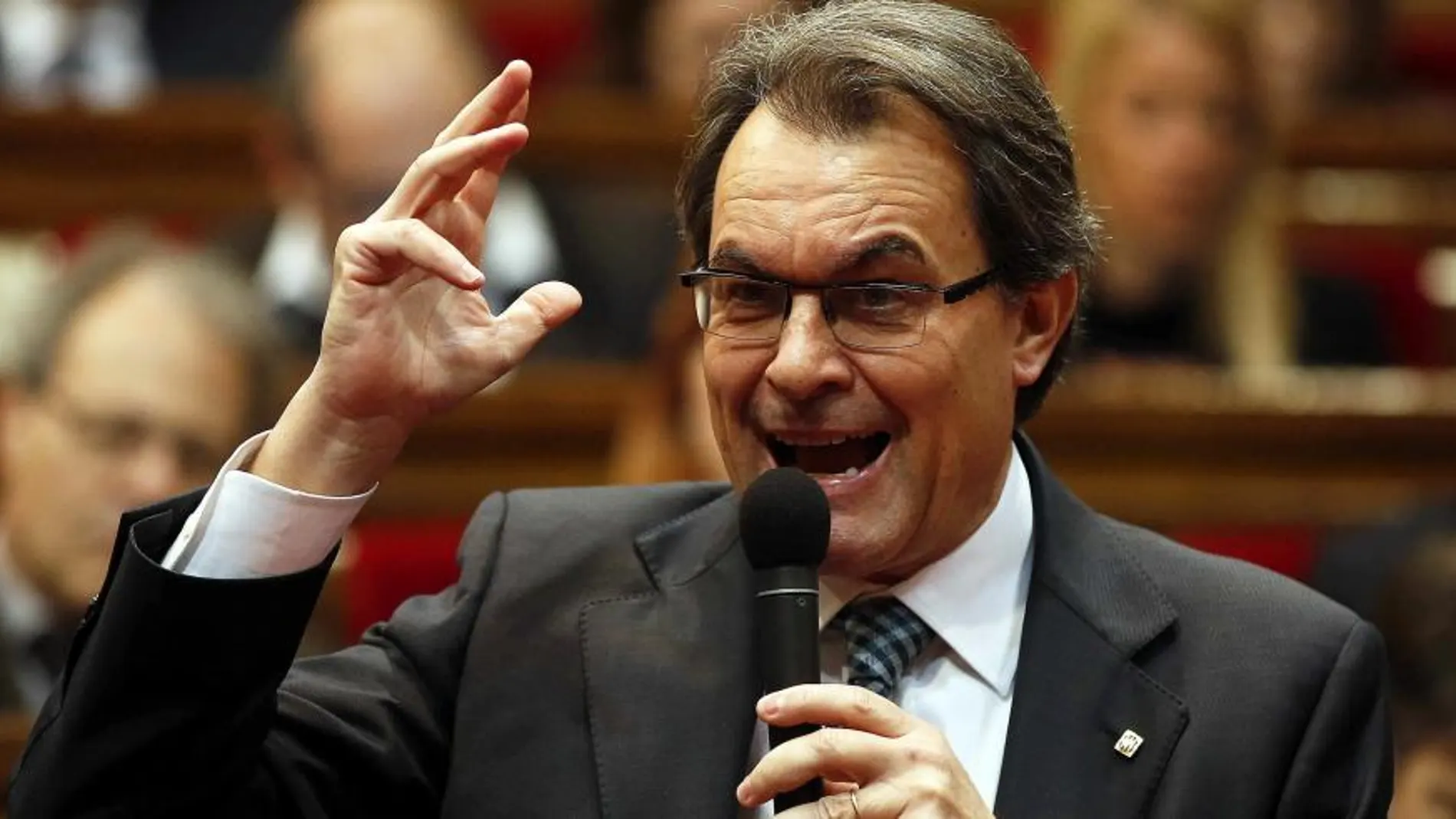 El presidente de la Generalitat, Artur Mas, durante la sesión de control al gobierno catalán que se celebra hoy en el Parlament.