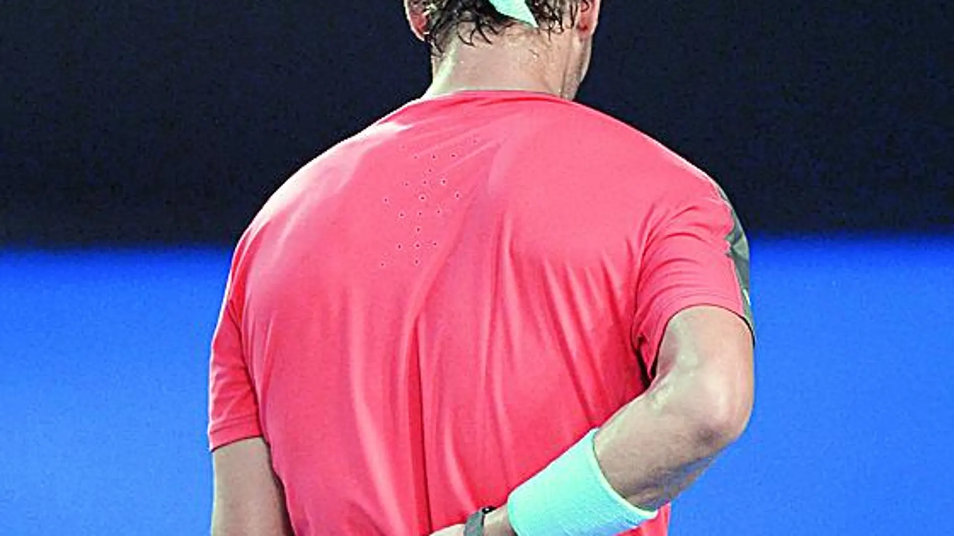 Rafael Nadal sufrió fuertes dolores de espalda