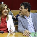 Valderas, junto a la Presidenta de Andalucía, Susana Díaz.