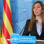 La presidenta del PP catalán desafía al Parlament una vez más a abrir una comisión de investigación sobre la trama de espionaje