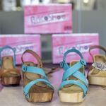 Una empresa familiar de Elche, una de las cunas mundiales del calzado, ha dado forma a un anhelado deseo para clientes con presupuestos ajustados que no quieren dejar de ir a la moda.
