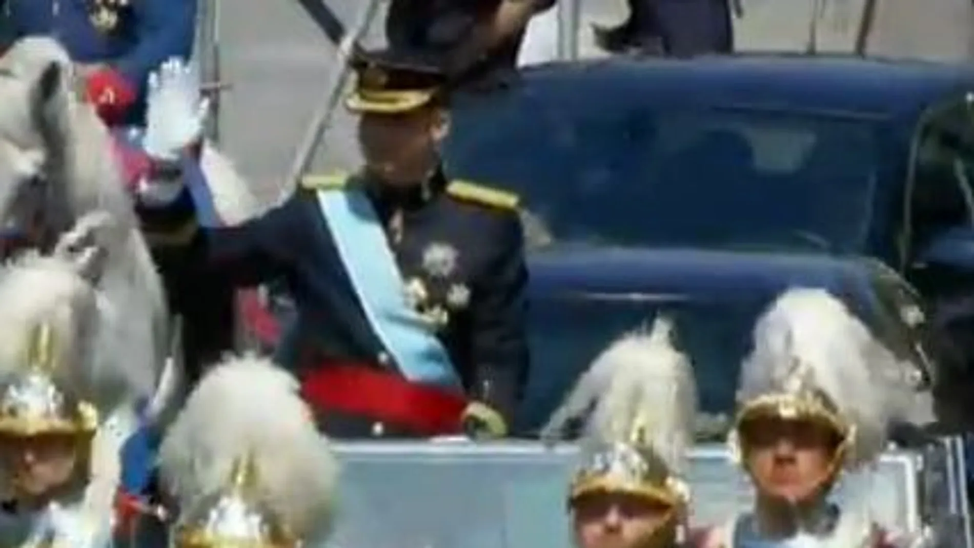 Los Reyes parten hacia el Palacio Real