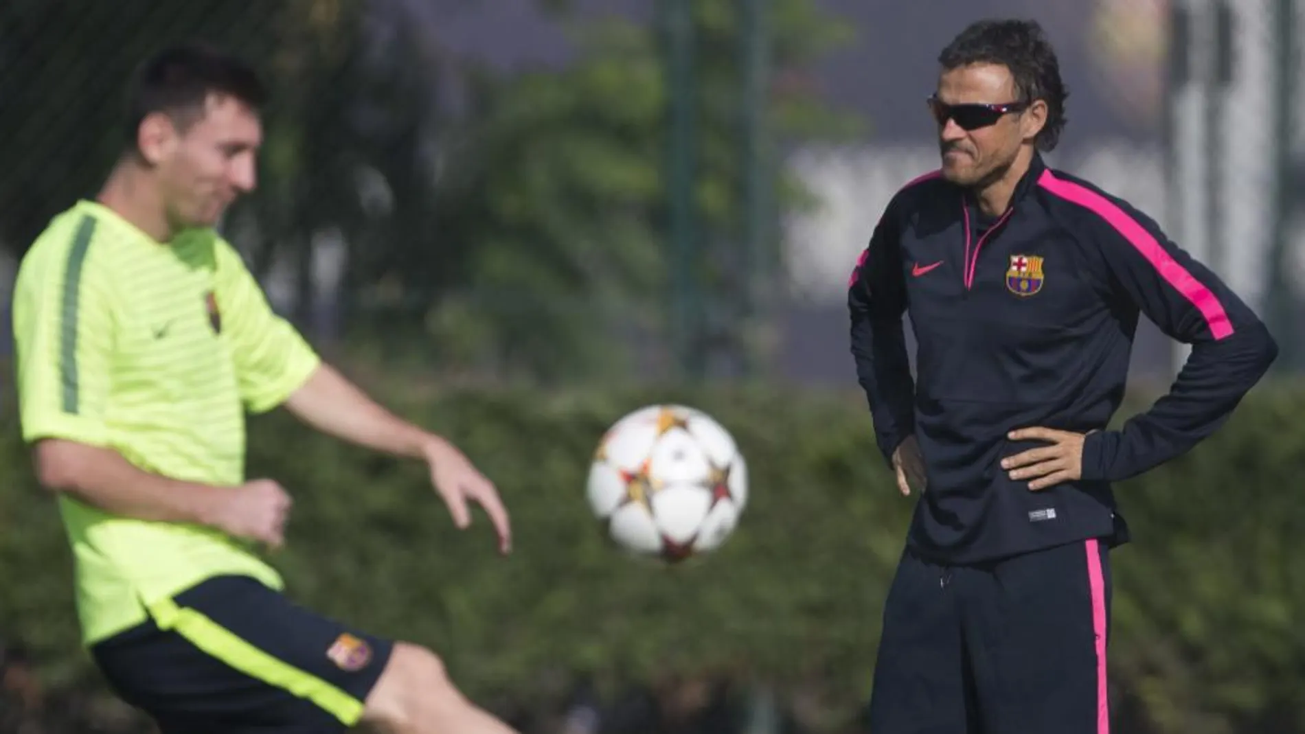 Luis Enrique y Messi, en un entrenamiento con el Barcelona