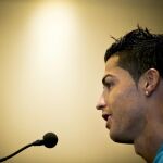 Cristiano Ronaldo, durante la conferencia de prensa de hoy con su selección