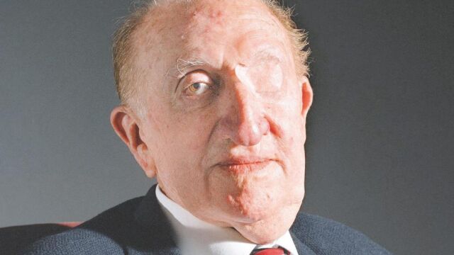 CONFESIÓN SIN ARREPENTIMIENTO. El jefe de los servicios secretos franceses durante la guerra de Argelia falleció a los 95 años. En 2001 relató a «Le Monde» sus crímenes