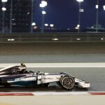 Rosberg se ha impuesto bajo el cielo de Baréin y saldrá mañana desde la pole.