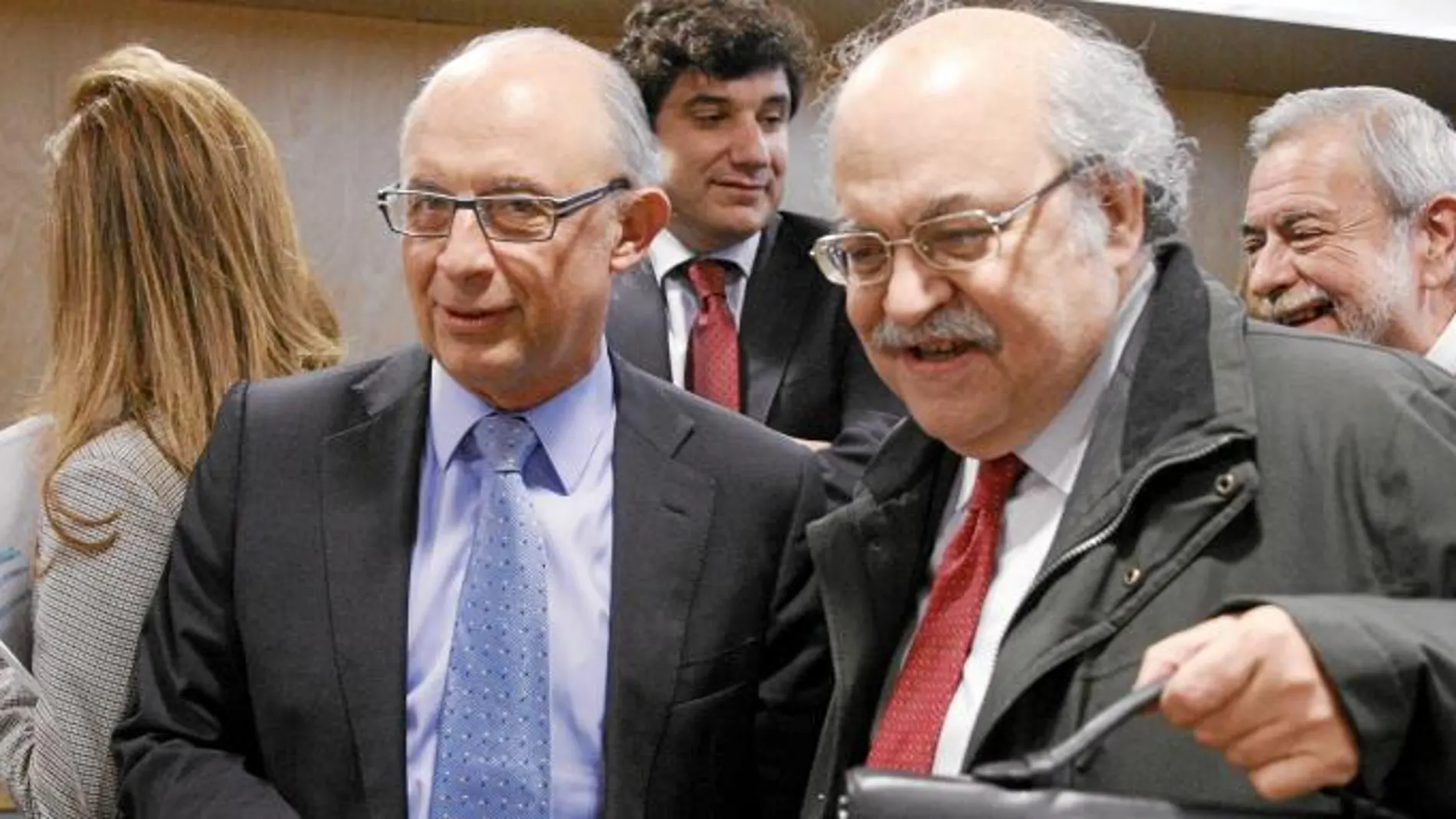 Cristóbal Montoro y el consejero de Economía de la Generalitat, Mas Colell