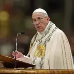  El Papa pide a los fieles «no mirar la vida desde el balcón»