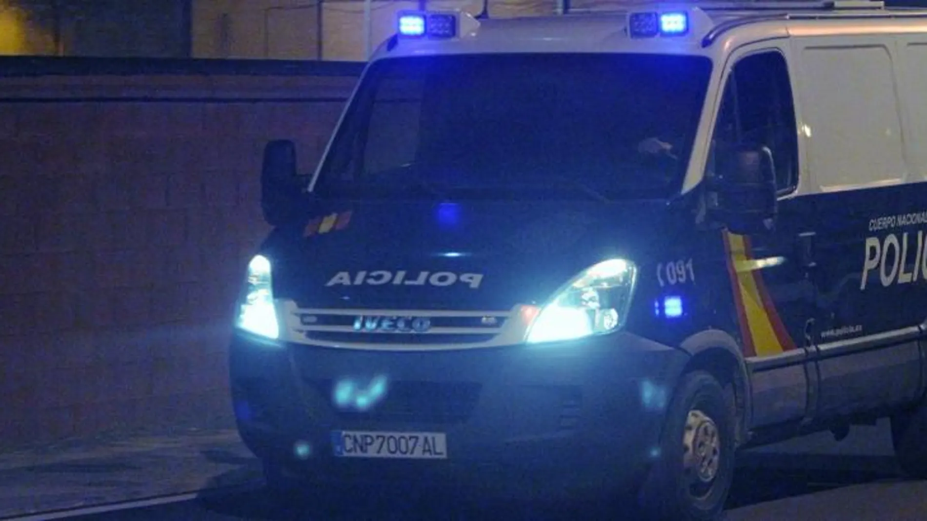 Salida de Zouhier en furgón policial de la cárcel Puerto I, Puerto de Santa María en Cádiz