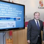 Los consejeros de Fomento y Medio Ambiente, Antonio Silván, y de Hacienda, Pilar del Olmo, presentan la plataforma de pago 'online' de las licencias de caza y pesca