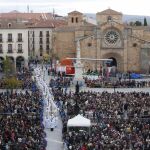 Más de 6.000 personas asisten en la Plaza de Santa Teresa a la misa presidida por el presidente de la Conferencia Episcopal Española (CEE) y arzobispo de Valladolid, Ricardo Blázquez