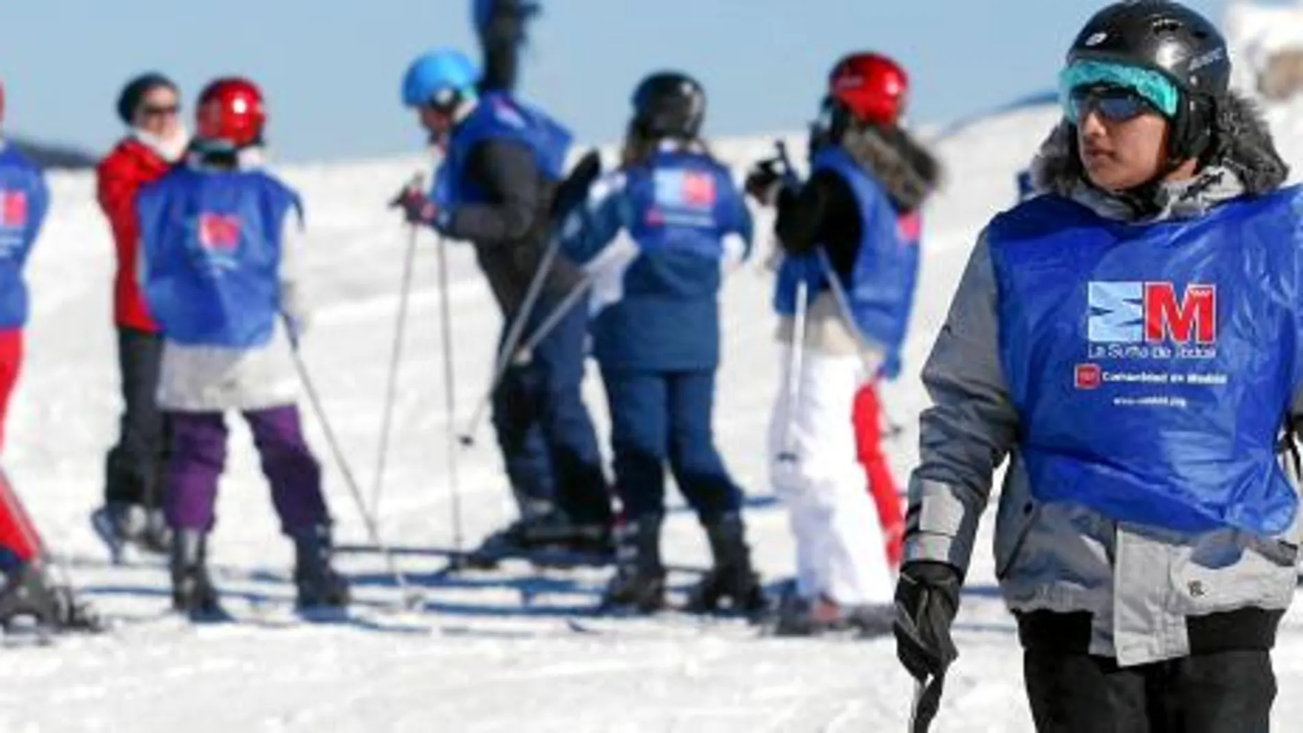 Los madrileños aficionados al esquí, o simplemente a pasar un día en la nieve, ya podrán disfrutar de las pistas este fin de semana