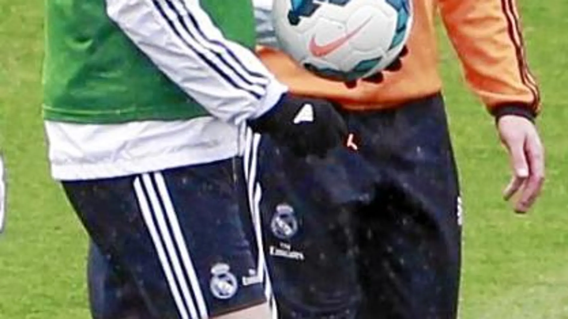 Xabi Alonso, con Carvajal