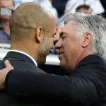 Efusivo saludo entre Carlo Ancelotti y Pep Guardiola