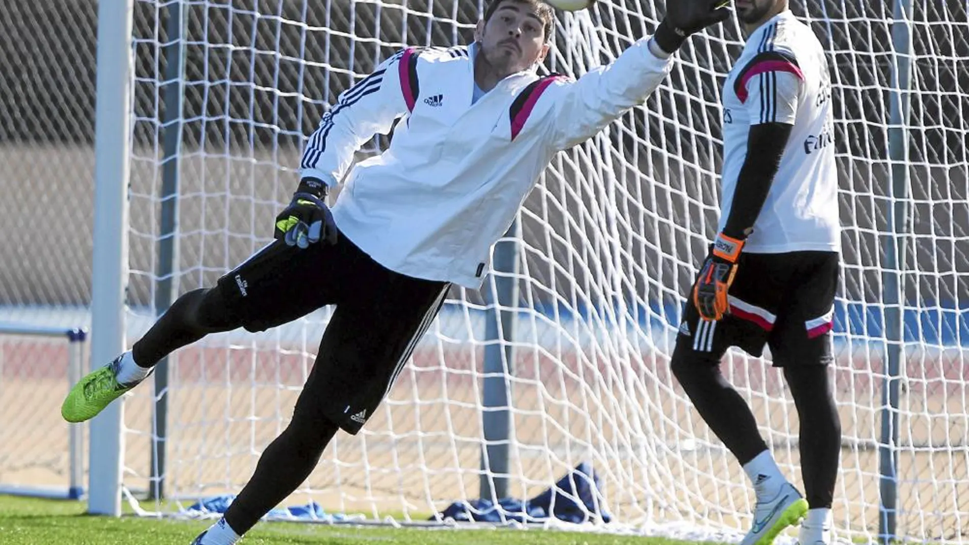 Casillas, en el entrenamiento de ayer en Marruecos
