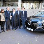 El delegado del Gobierno de España en Castilla y León, Ramiro Ruiz Medrano, se reúne con representantes del sector del automóvil para analizar los planes de incentivos para la compra de vehículos
