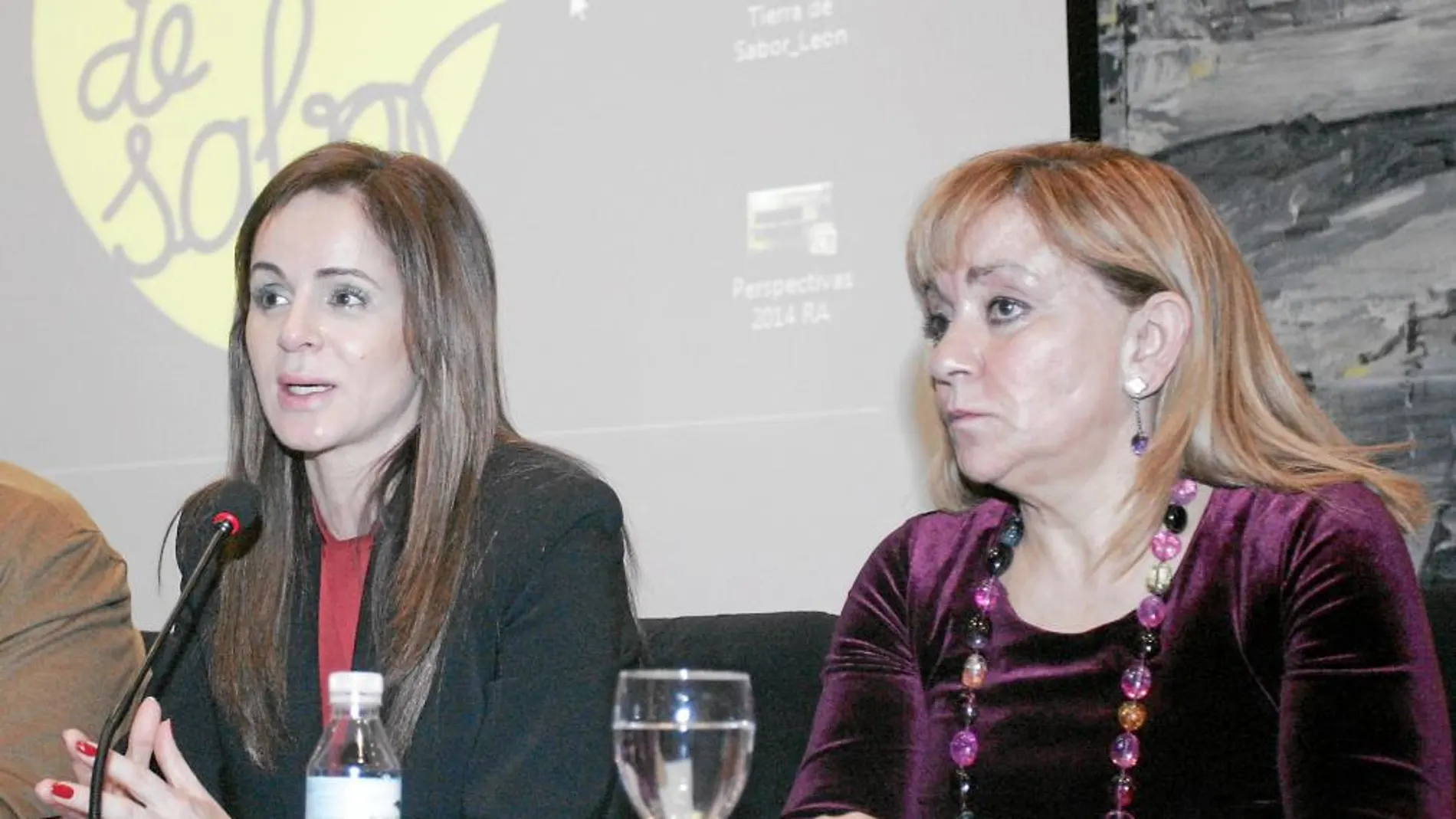 La consejera de Agricultura y Ganadería, Silvia Clemente, con la presidenta de la Diputación, Isabel Carrasco