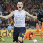 Iniesta celebra el gol que dio a España su primer Mundial de fútbol