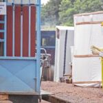 Un sanitario con todas las medidas de protección, en Freetown (Sierra Leona)