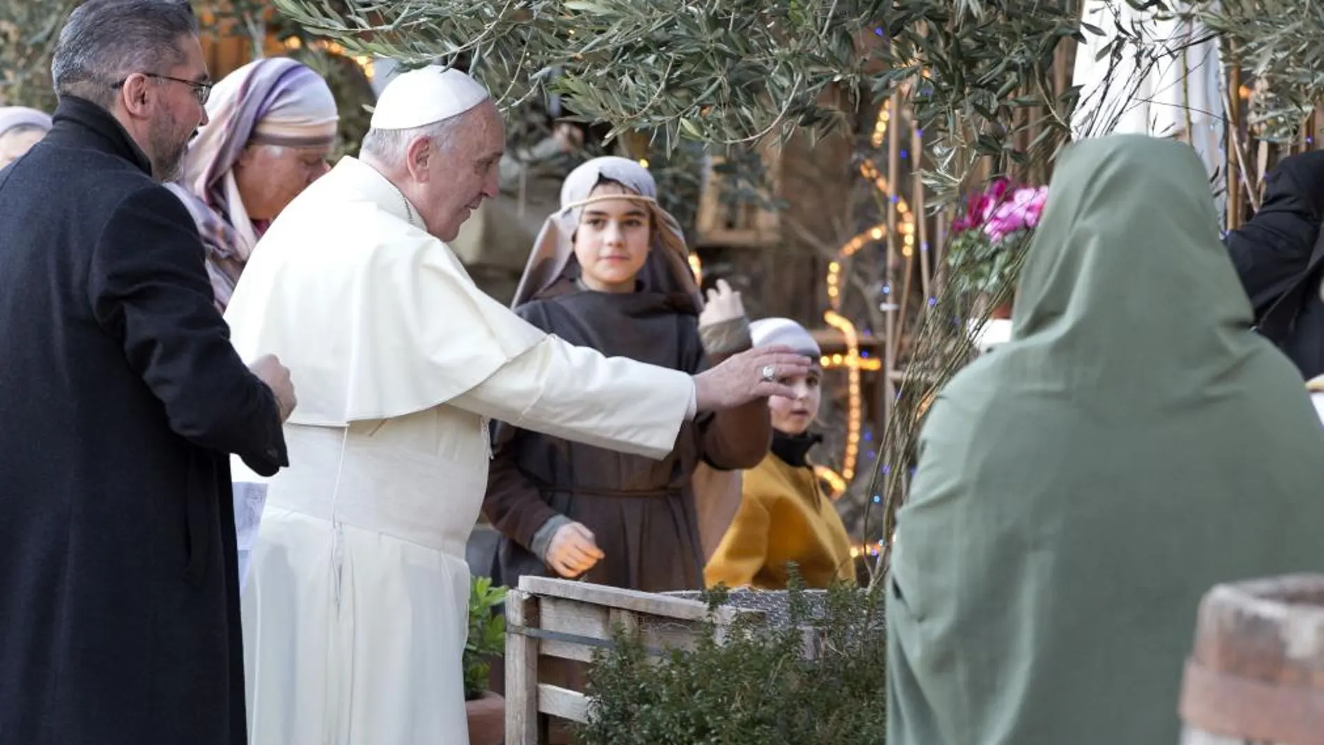 Francisco saluda a los fieles de la parroquia de San Alfonso de Liguori