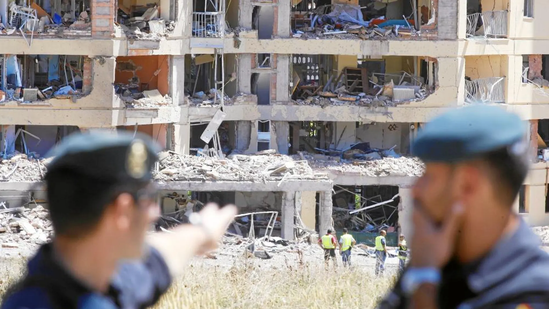 Atentado cometido por ETA el 29 de julio de 2009 contra la casa cuartel de Burgos. El siniestro dejó 50 heridos leves