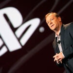 Dimite Jack Tretton, CEO de Sony América
