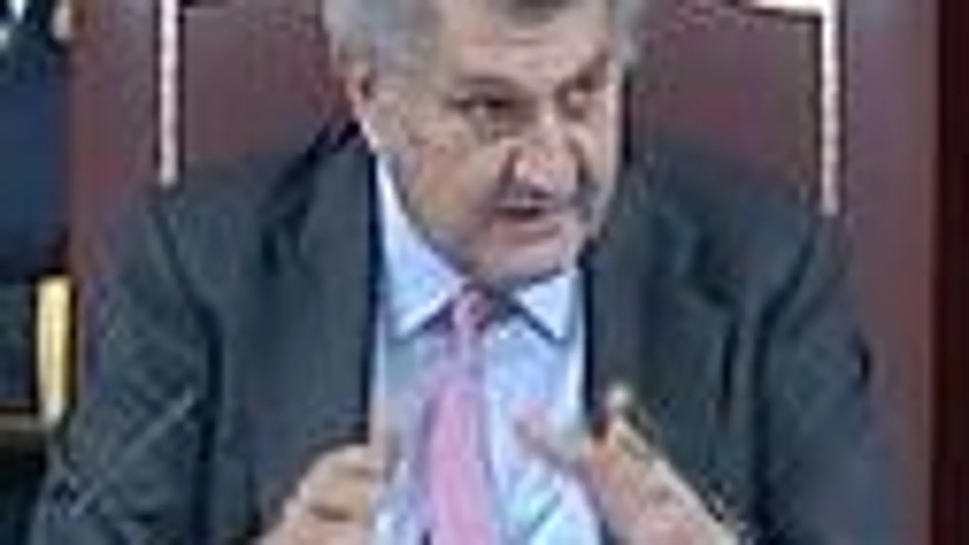 Los diputados sacan a Posada de sus casillas