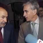 Ramón Jáuregui junto Alfredo Pérez Rubalcaba, en una imagen de Archivo.