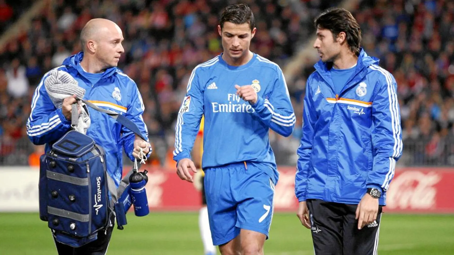Ronaldo se retira en el minuto 53 del campo del Almería tras no sentir la pierna como siempre