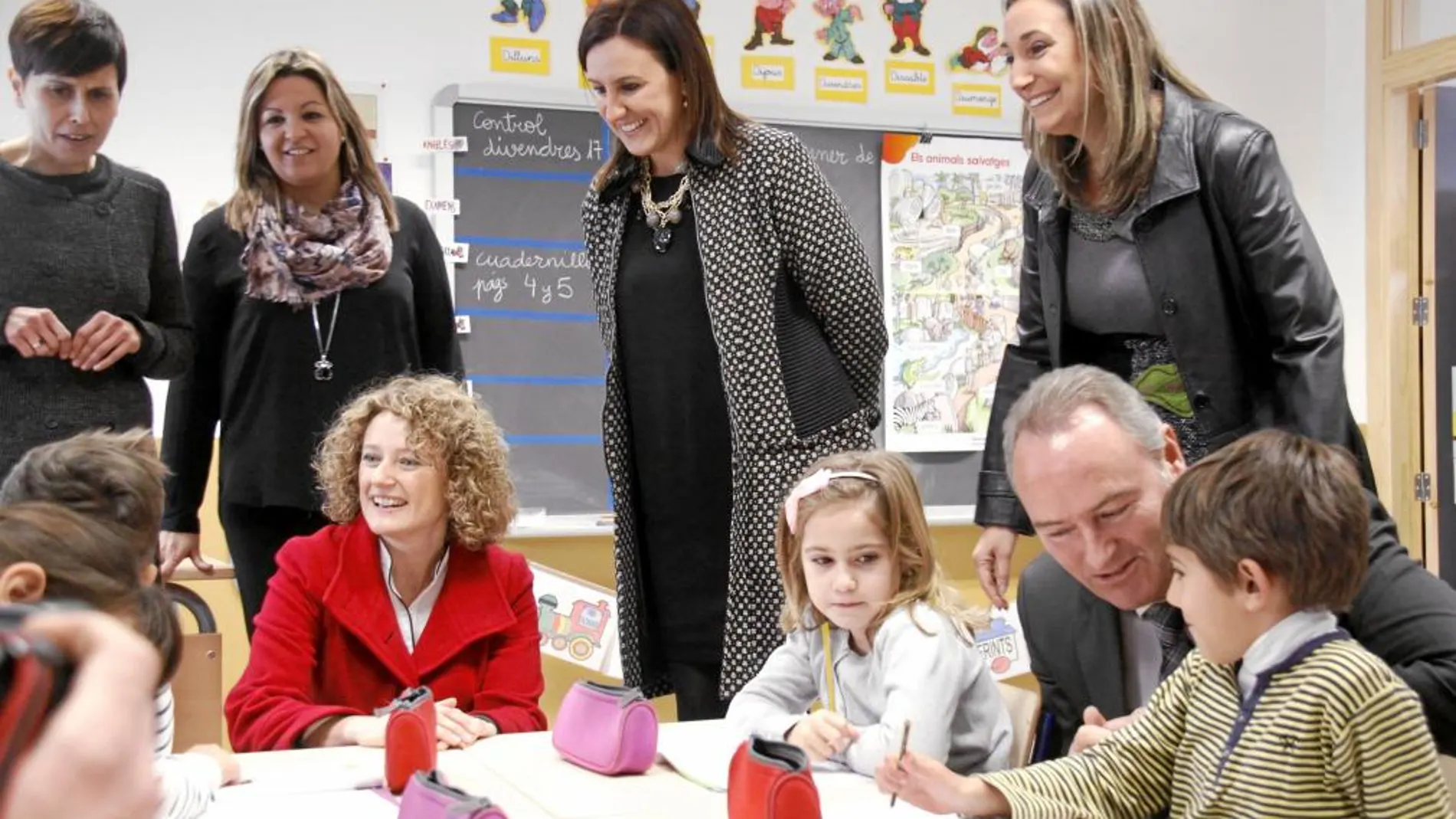 El presidente Fabra inauguró un colegio en Torrent acompañada por la consellera Catalá y la alcaldesa Folgado