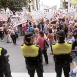Las protestas de la ciudadanía se vienen produciendo desde el pasado verano al conocerse el plan de Zoido