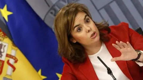 La vicepresidenta del Gobierno, Soraya Sáenz de Santamaría, durante la rueda de prensa ofrecida tras la reunión del Consejo de Ministros.