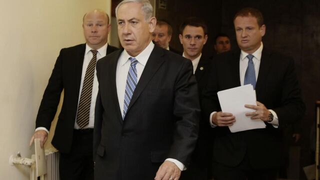 Benjamin Netanyahu en Jerusalén llega a la reunión semanal del gabinete