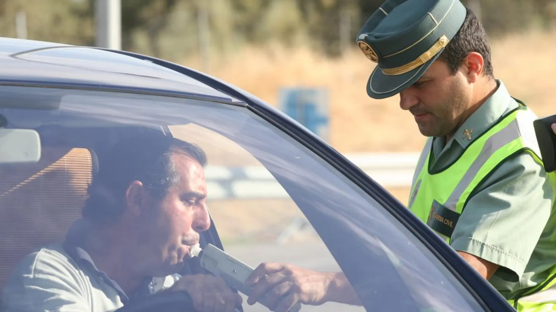 Cada año, 100.000 conductores dan positivo en los controles