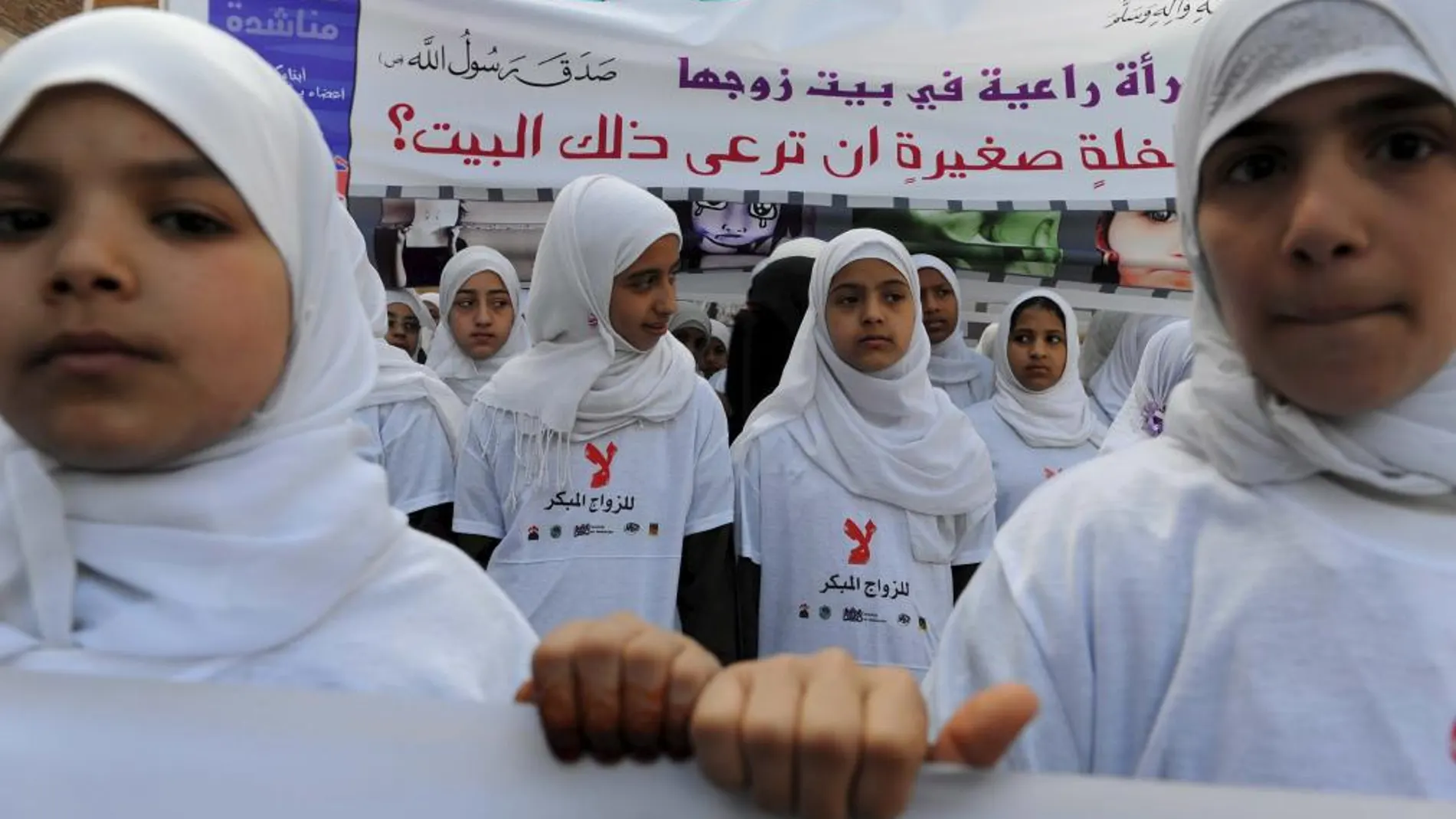 Manifestación de niñas contra el matrimonio de menores