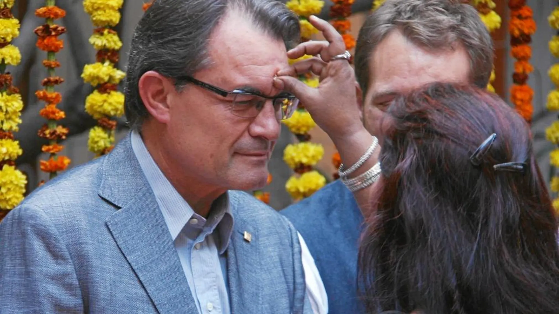 Artur Mas protagonizó un polémico viaje a La India hace un par de semanas