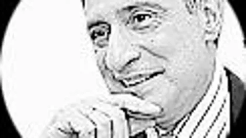 El Rey: escuchar, mirar y callar