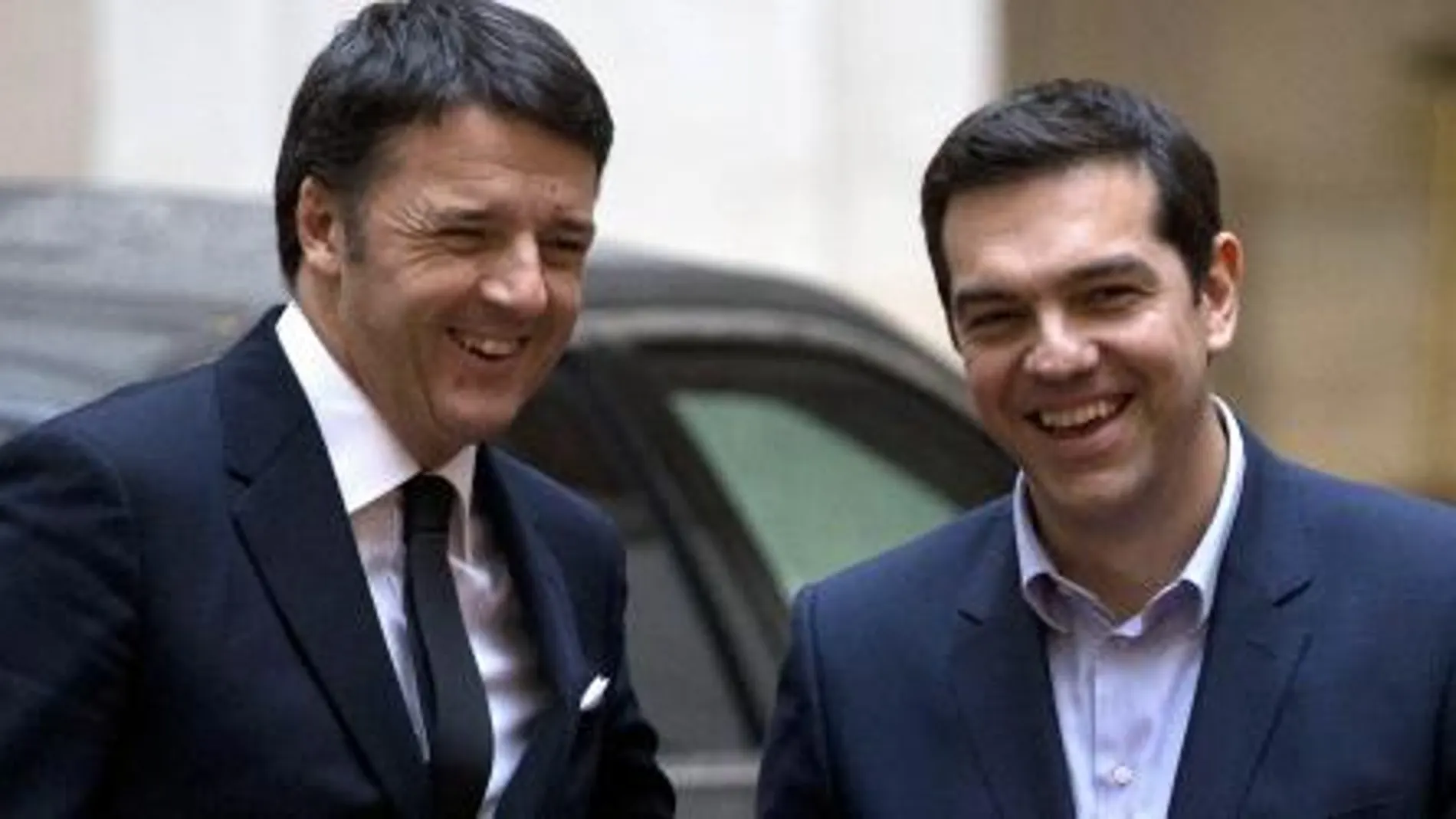 El primer ministro italiano Matteo Renzi y el primer ministro de Grecia, Alexis Tsipras
