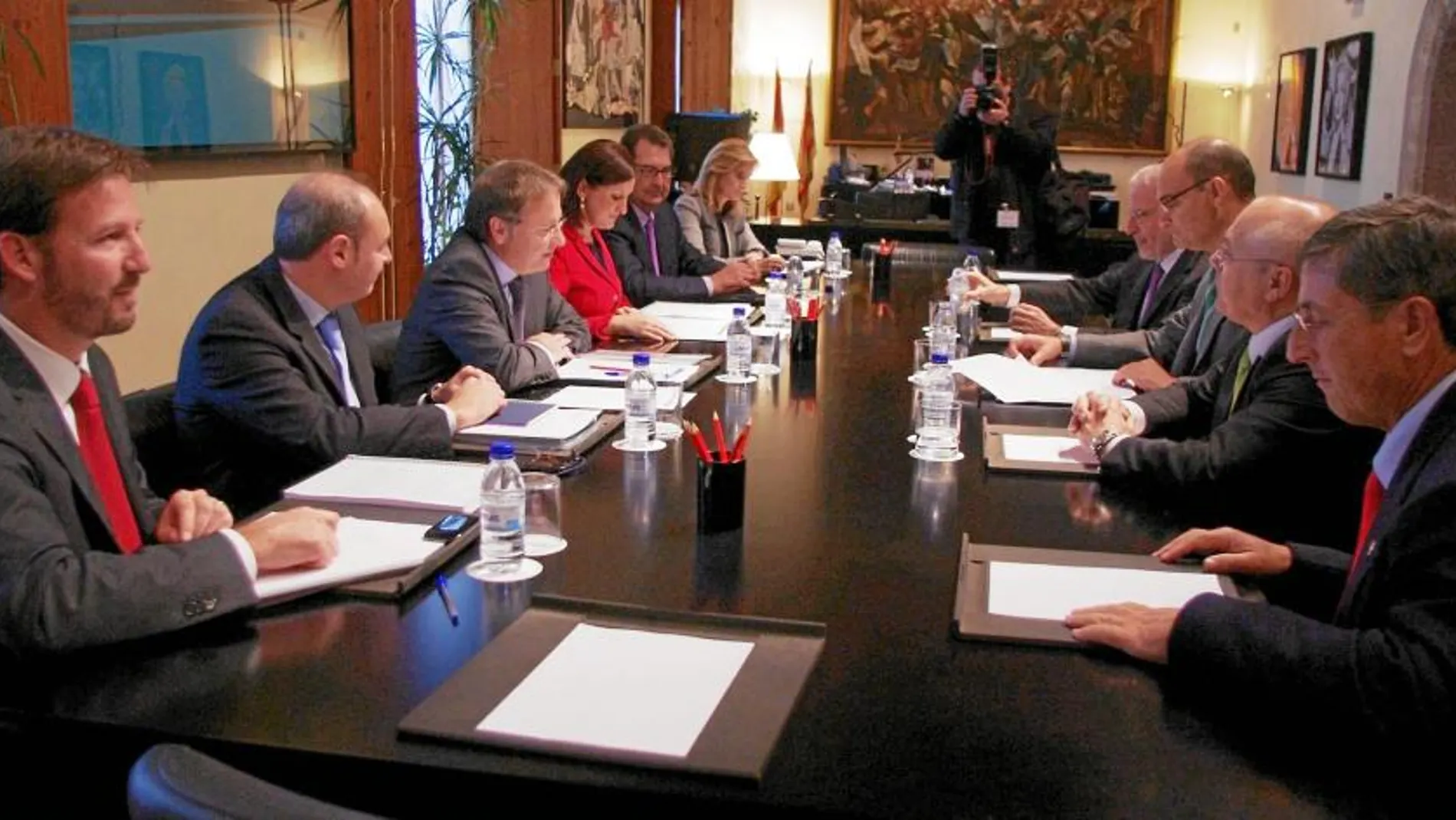 Los rectores se reunieron con los consellers de Hacienda y Educación