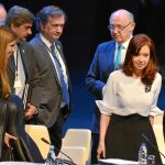 La presidenta argentina Cristina Fdez. de Kirchner, ayer, en la cumbre de la Comunidad de Estados Latinoamericanos y Caribeños de La Habana