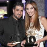 Antonio Orozco recibió el Premio 10 a la Música, mientras que Helen Lindes el correspondiente a la moda