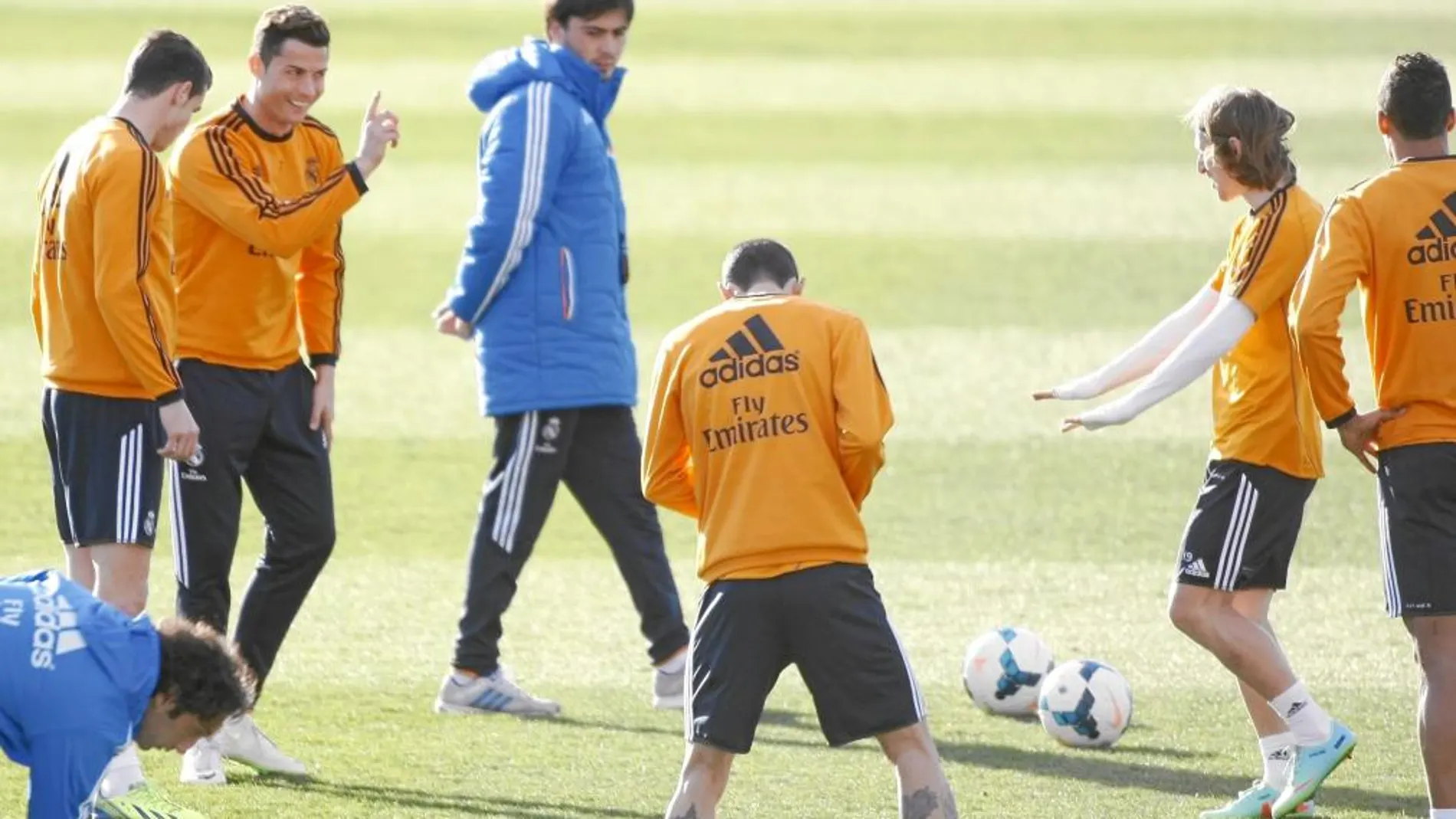 Cristiano Ronaldo, en el entrenamiento de ayer en Valdebebas