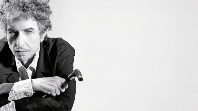 ¿Bob Dylan cantando a Frank Sinatra? La aleación más improbable es un hecho. «Shadows in the night», que sale a la venta el martes, es el nuevo disco de Dylan