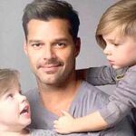 Ricky Martin con sus hijos